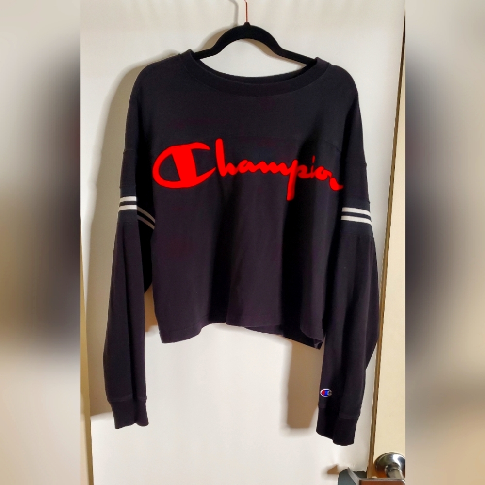Champion crop top long sleeve shirt